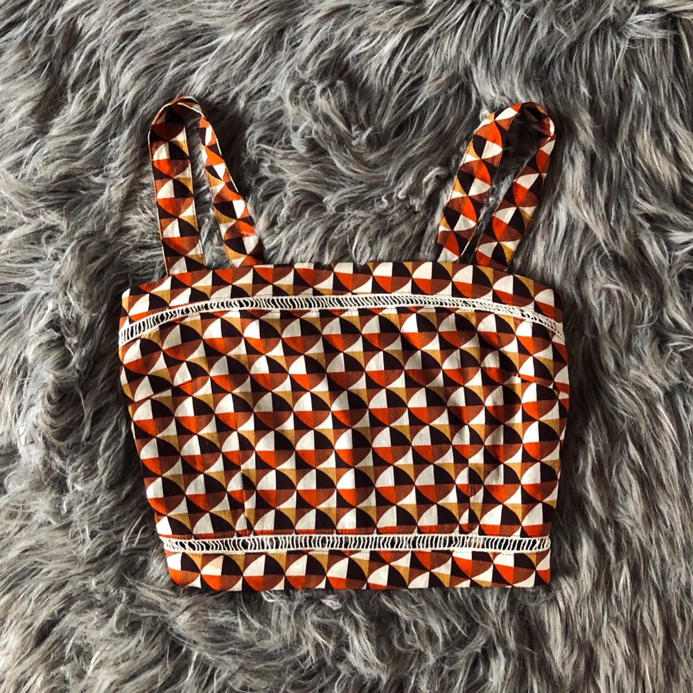 Color-blocked Crop Top - Picture 5 of 5